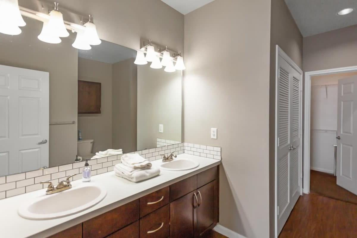 Trendy Place To Stay In Downtown Next To Convention Center Dallas Exterior photo