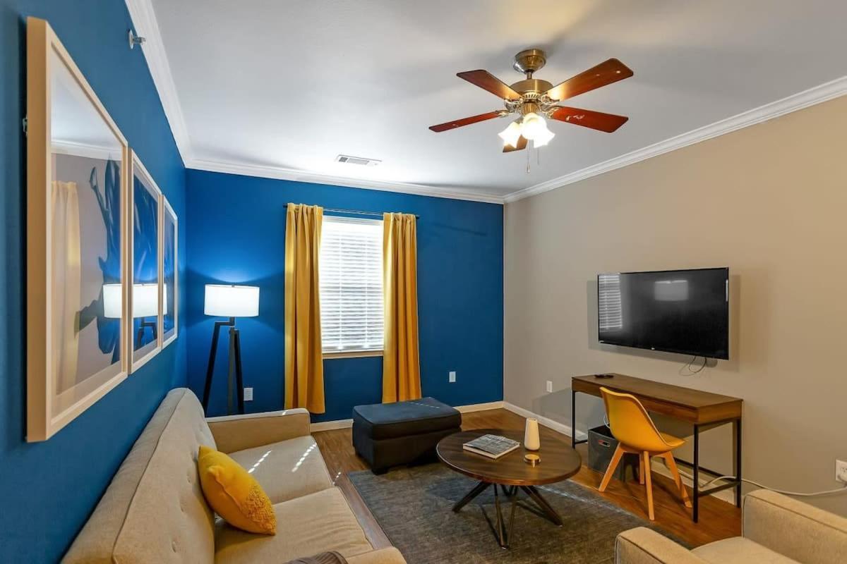 Trendy Place To Stay In Downtown Next To Convention Center Dallas Exterior photo